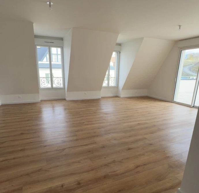 parquet stratifié imitation bois clair chambre poissy